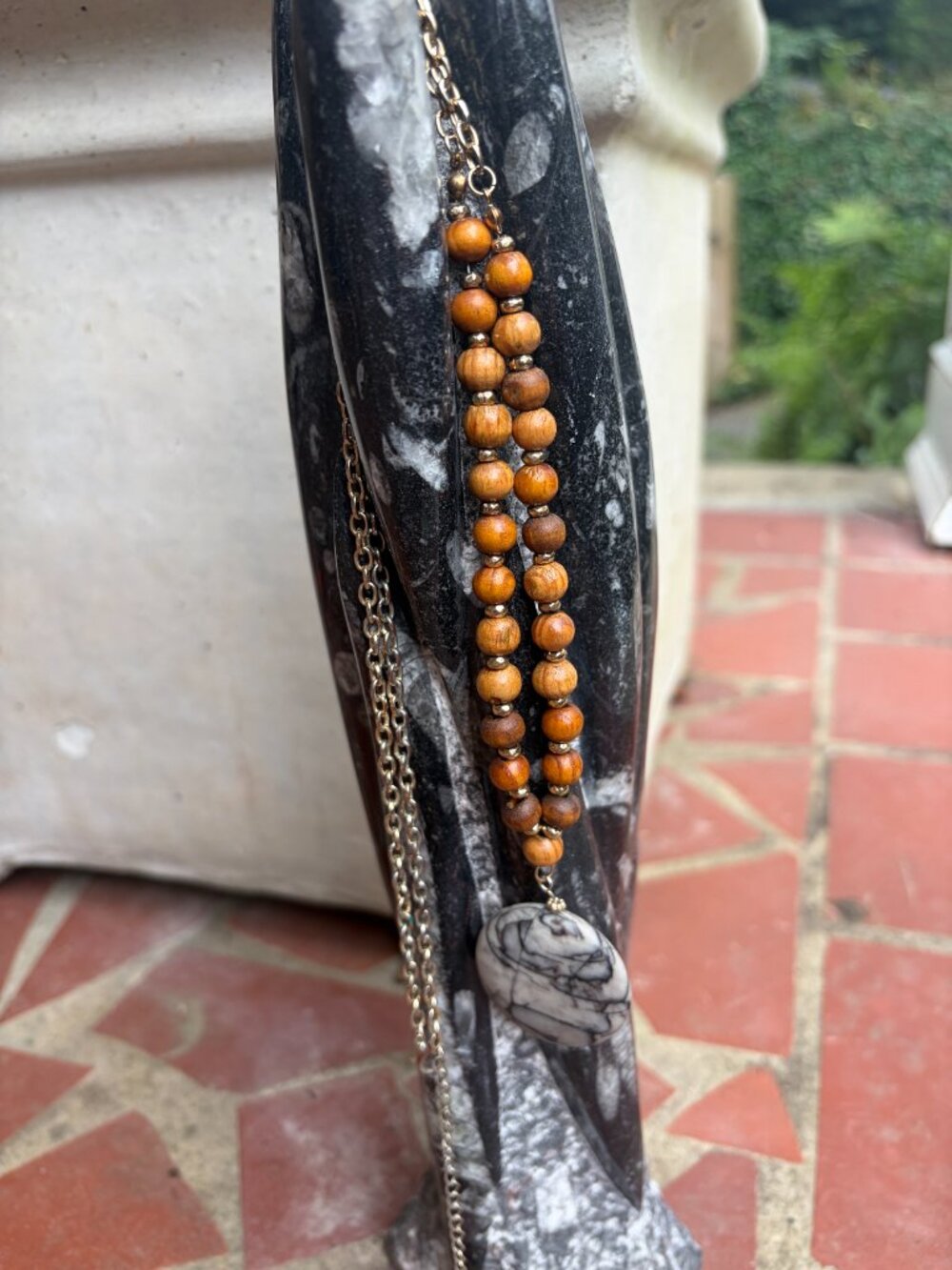 Natural Stone Pendant Necklace 40g 30" - Picture 3 of 4